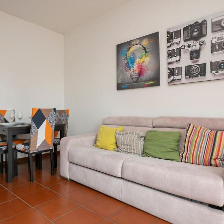 I Host Apartment - Appennini 53 Milan Bagian luar foto