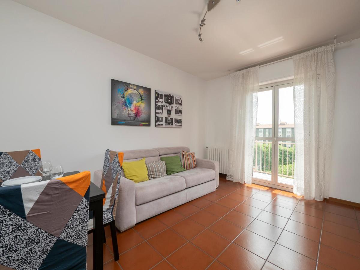 I Host Apartment - Appennini 53 Milan Bagian luar foto
