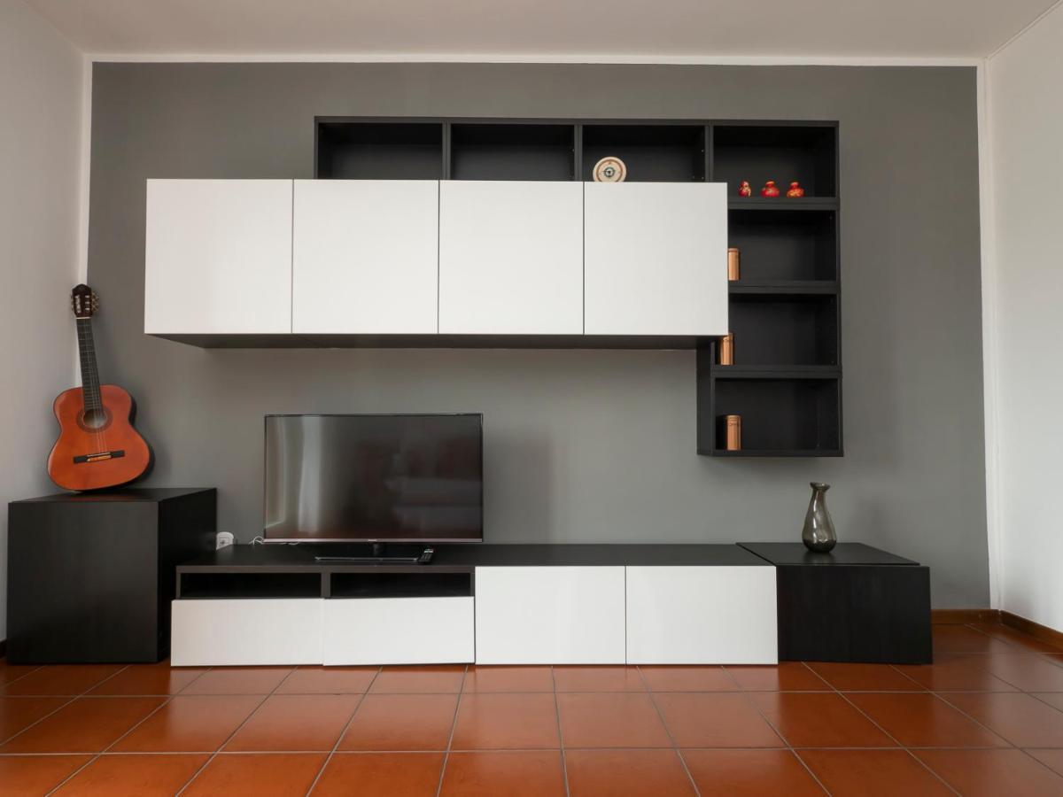 I Host Apartment - Appennini 53 Milan Bagian luar foto