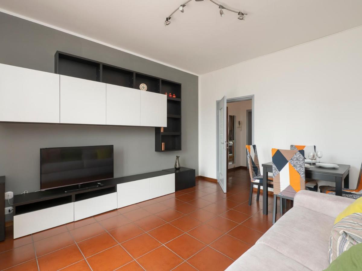 I Host Apartment - Appennini 53 Milan Bagian luar foto