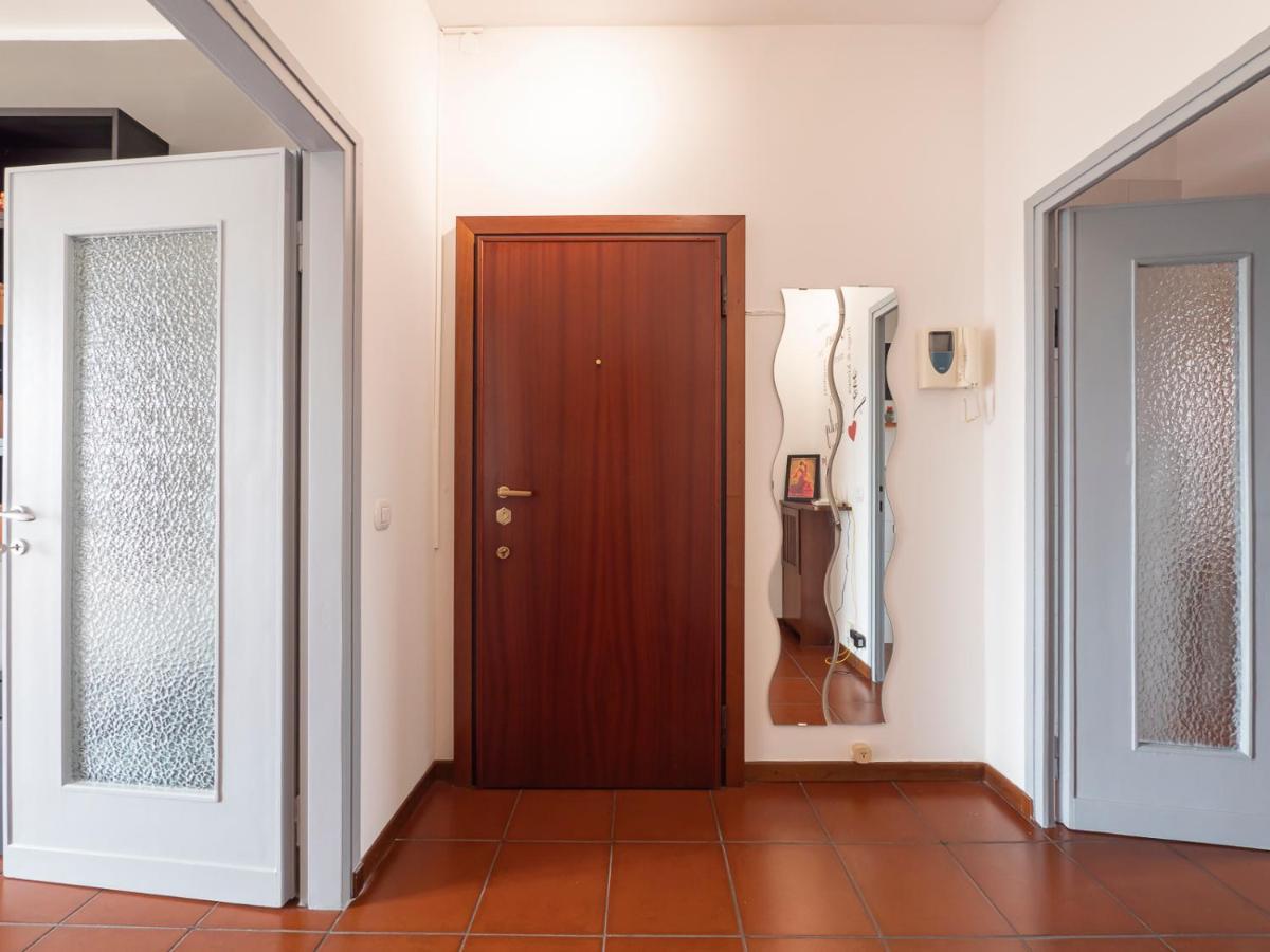 I Host Apartment - Appennini 53 Milan Bagian luar foto