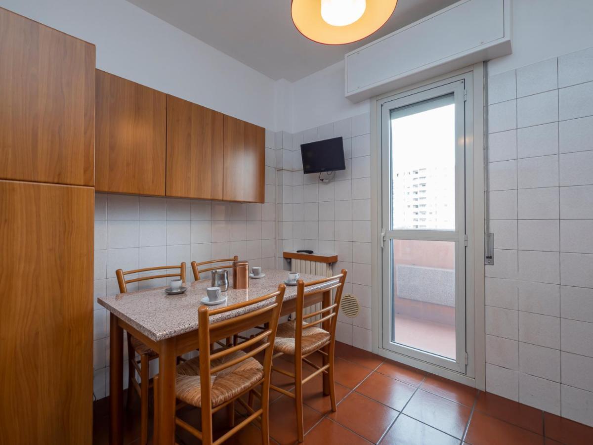 I Host Apartment - Appennini 53 Milan Bagian luar foto