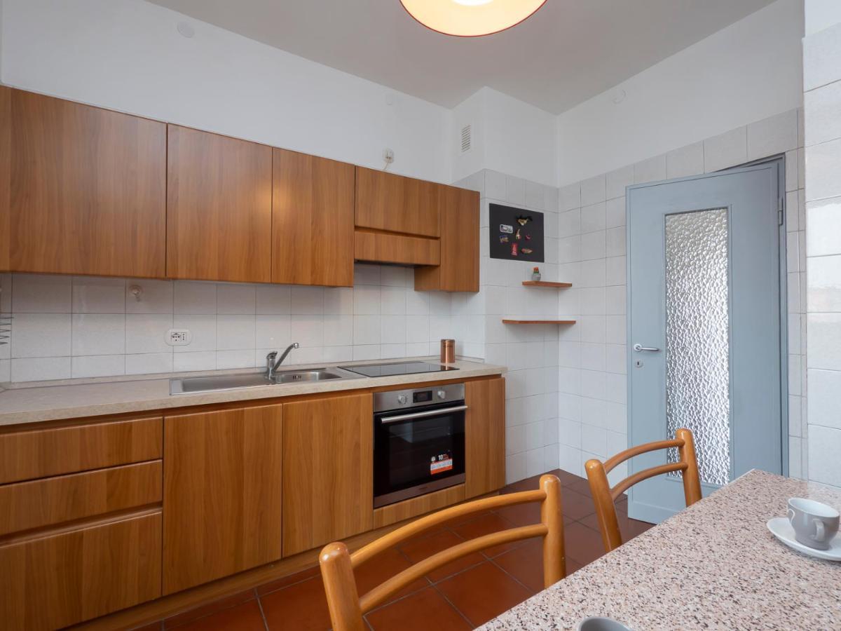 I Host Apartment - Appennini 53 Milan Bagian luar foto