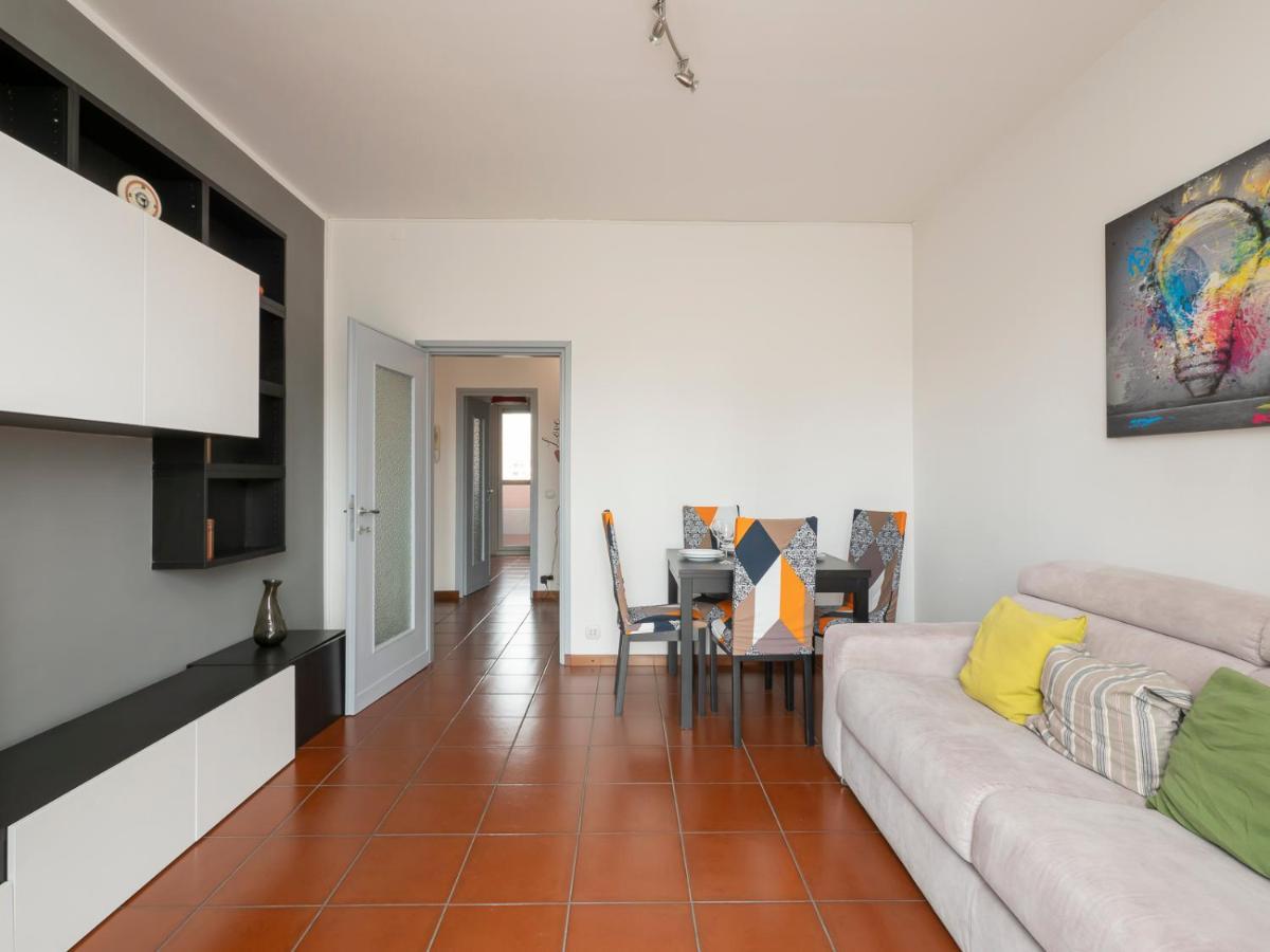 I Host Apartment - Appennini 53 Milan Bagian luar foto