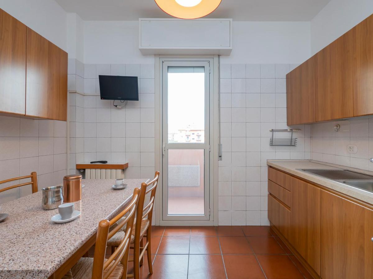 I Host Apartment - Appennini 53 Milan Bagian luar foto