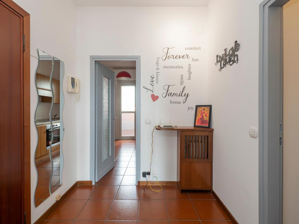 I Host Apartment - Appennini 53 Milan Bagian luar foto